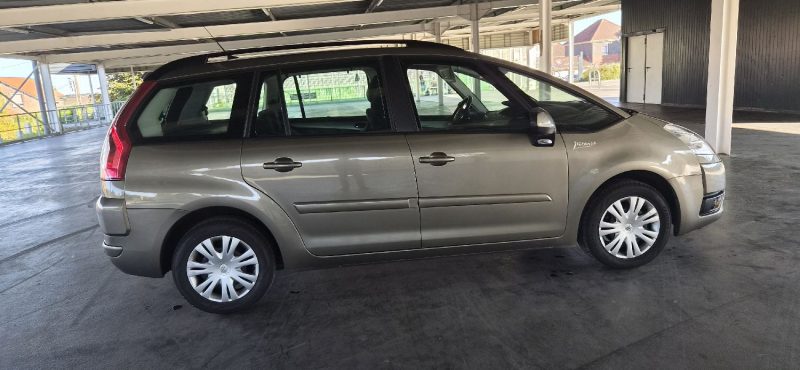 CITROEN GRAND C4 PICASSO 1.6 HDI 110 CV AN 2010 7 PLACES PROPRE 104 KM