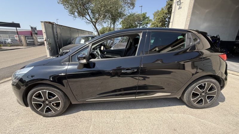 RENAULT CLIO IV 1.2 16V 75 LIMITED 2015