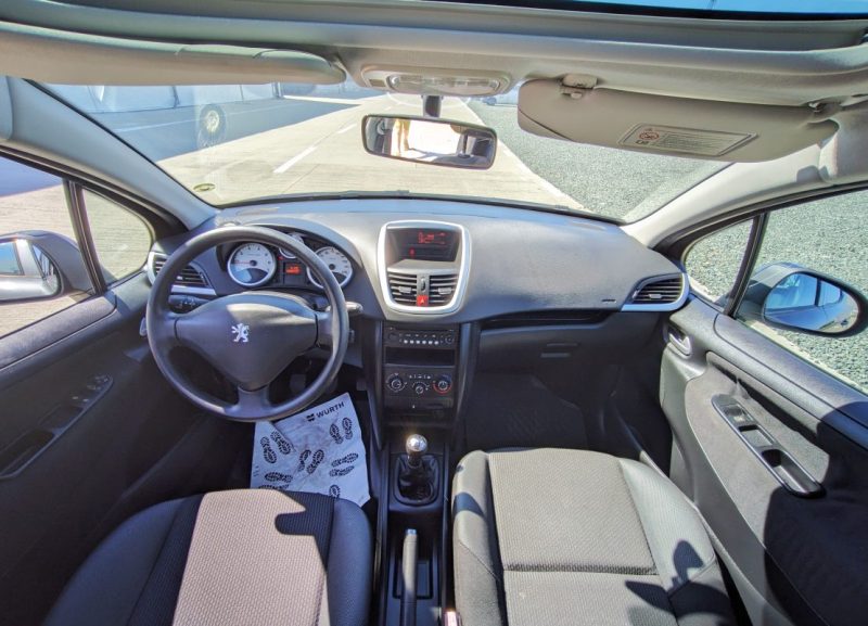 PEUGEOT 207 SW 1.4 95CV TOIT PANORAMIQUE GARANTIE 6MOIS