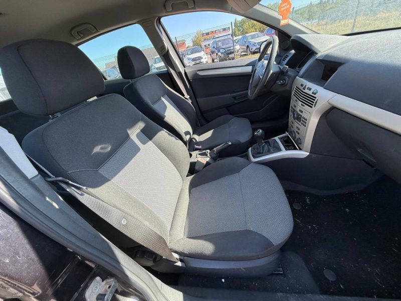 OPEL ASTRA 1.7 CDTI 110CH ENJOY Export, Bricoleur, Pieces