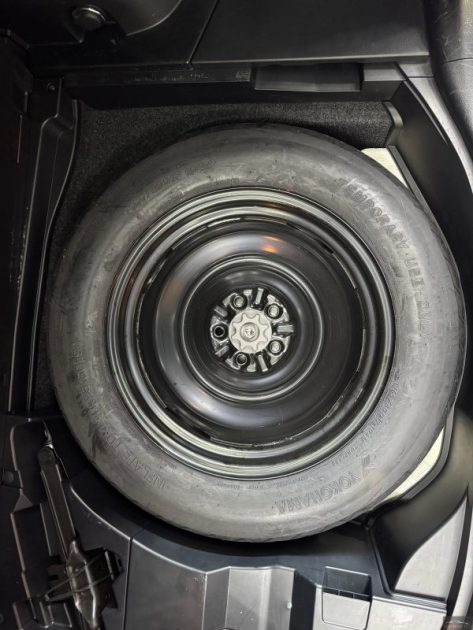 TOYOTA RAV4 HYBRIDE BLACK EDITION 197CH 2WD CVT 1ER MAIN - GARANTIE 12 - 60 MOIS