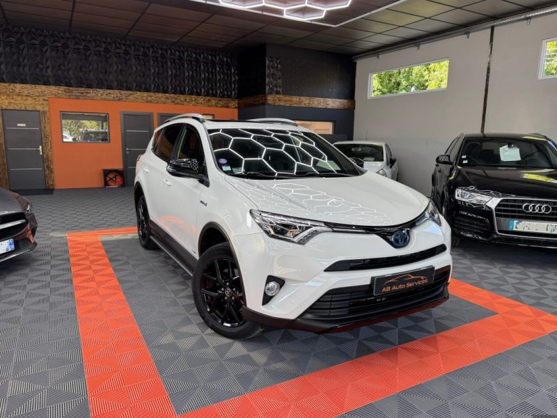 TOYOTA RAV4 HYBRIDE BLACK EDITION 197CH 2WD CVT 1ER MAIN - GARANTIE 12 - 60 MOIS