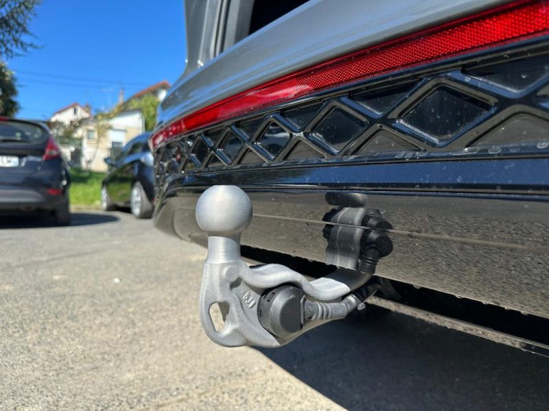 VOLKSWAGEN TIGUAN 2.0 TDI 150CV R-LINE DSG7 NEUF JAMAIS IMMATRICULÉ PRIX HT POUR EXPORT 