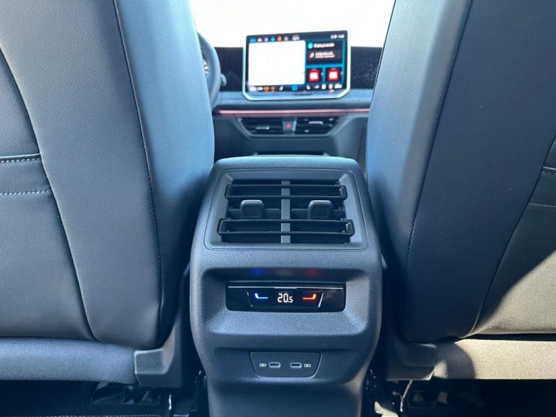 VOLKSWAGEN TIGUAN 2.0 TDI 150CV R-LINE DSG7 NEUF JAMAIS IMMATRICULÉ PRIX HT POUR EXPORT 