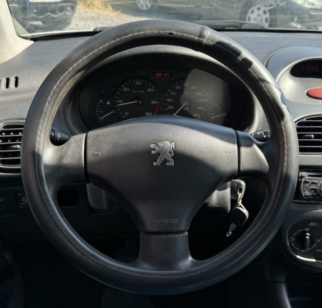 PEUGEOT 206 XR PRESENCE 1.4 HDI 2004