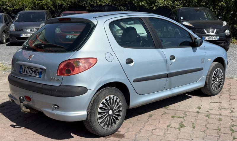 PEUGEOT 206 XR PRESENCE 1.4 HDI 2004