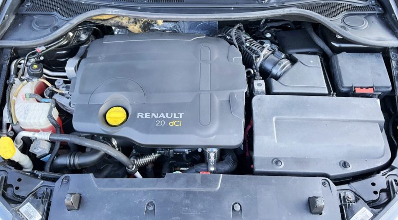 RENAULT LAGUNA 2.0 DCI 4CONTROL TOMTOM GARANTIE 6MOIS