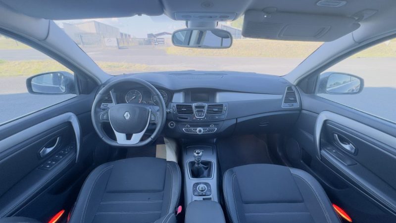 RENAULT LAGUNA 2.0 DCI 4CONTROL TOMTOM GARANTIE 6MOIS