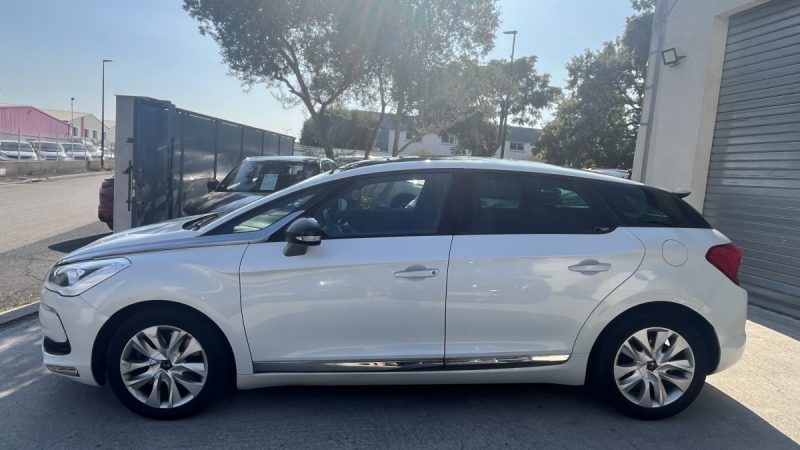 DS DS5 2.0 BLUE HDI 150 BVM6 SO CHIC 2017