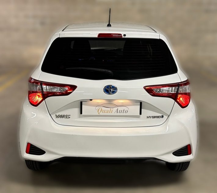 TOYOTA YARIS 100H DYNAMIC