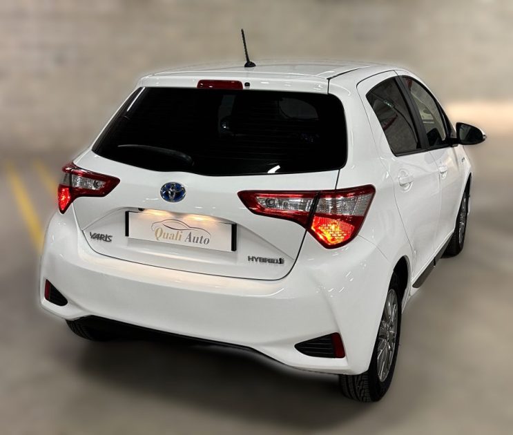 TOYOTA YARIS 100H DYNAMIC