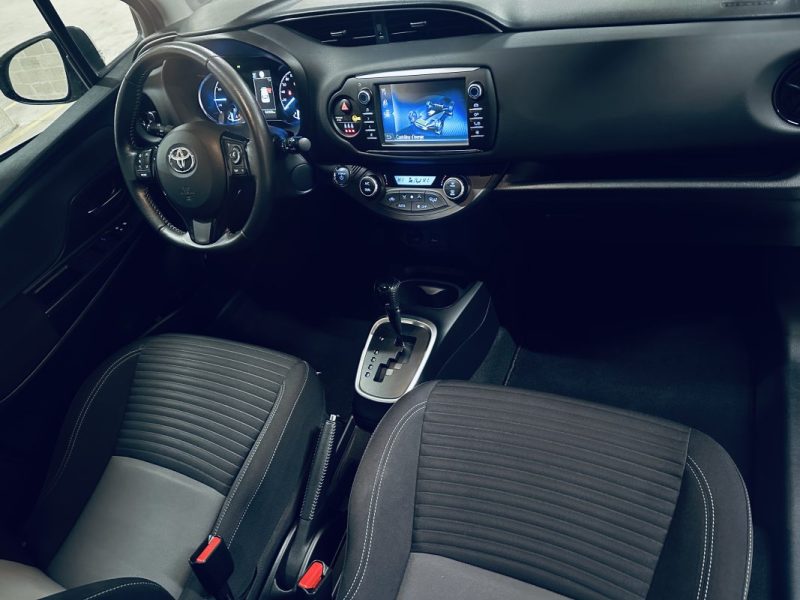 TOYOTA YARIS 100H DYNAMIC