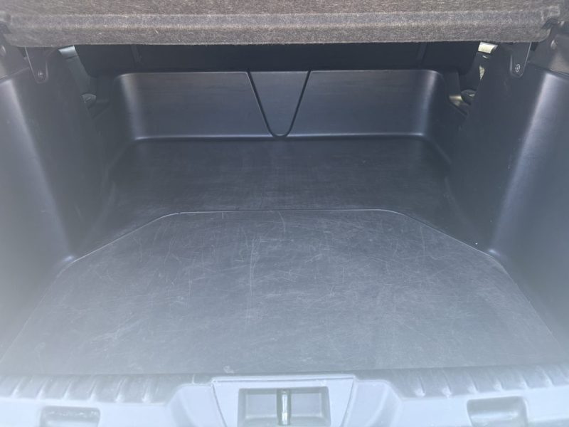 4991 HT / Renault Megane IV Société 2 places dCi 90ch Air Nav / GPS / Ecran tactile / Radars recul 1
