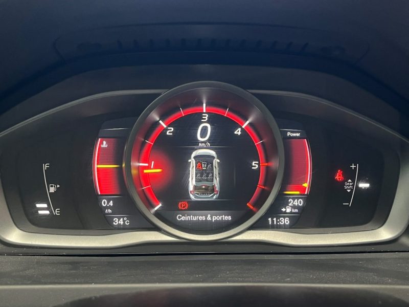 🚗 VOLVO V60 D2 120 Ch ⚙️ R-DESIGN 🛋️ Cuir 📡 Radars de recul ❄️ Climatisation