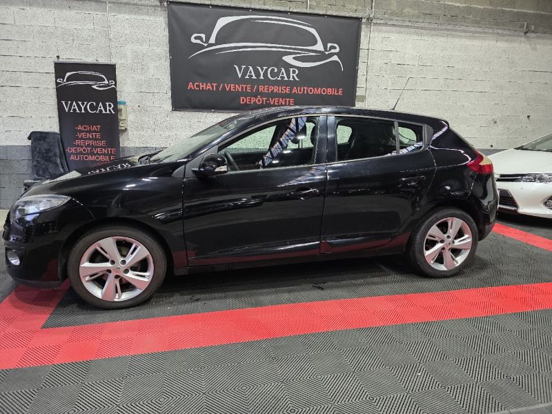 RENAULT MEGANE 3 III 1.6 DCI 130 DYNAMIQUE, 2ème Main, Radar de Recul, Clim, Entretien Renault