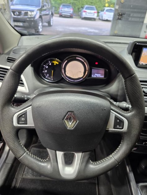 RENAULT MEGANE 3 III 1.6 DCI 130 DYNAMIQUE, 2ème Main, Radar de Recul, Clim, Entretien Renault