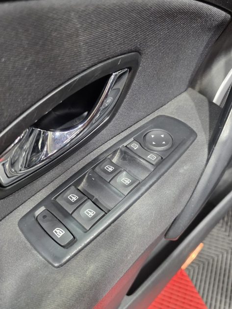 RENAULT MEGANE 3 III 1.6 DCI 130 DYNAMIQUE, 2ème Main, Radar de Recul, Clim, Entretien Renault