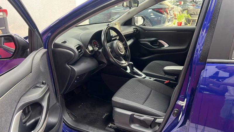 TOYOTA YARIS 4 DYNAMIC BUSINESS 116cv HYBRIDE/1 ERE MAIN/TVA RECUPERABLE