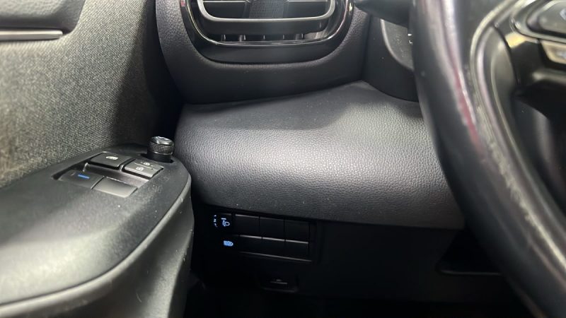 TOYOTA YARIS 4 DYNAMIC BUSINESS 116cv HYBRIDE/1 ERE MAIN/TVA RECUPERABLE
