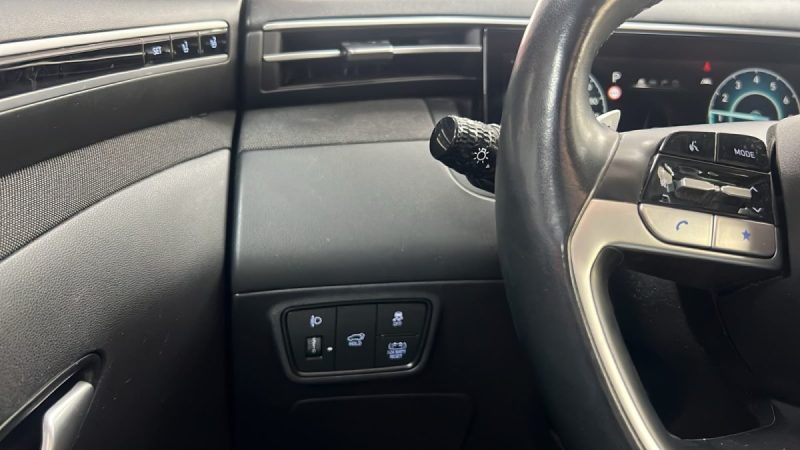 HYUNDAI TUCSON 1.6 HYBRIDE ESSENCE HEV 230cv EXECUTIVE TOIT PANORAMIQUE/1 ERE MAIN/TVA RECUPERABLE