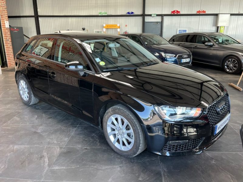 🚗 AUDI A3 1.6 TDI 110ch ⚙️ AMBITION LUXE 📡 Radars de recul ❄️ Climatisation