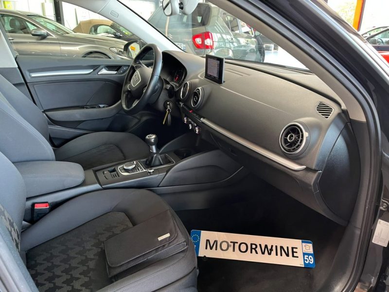 🚗 AUDI A3 1.6 TDI 110ch ⚙️ AMBITION LUXE 📡 Radars de recul ❄️ Climatisation