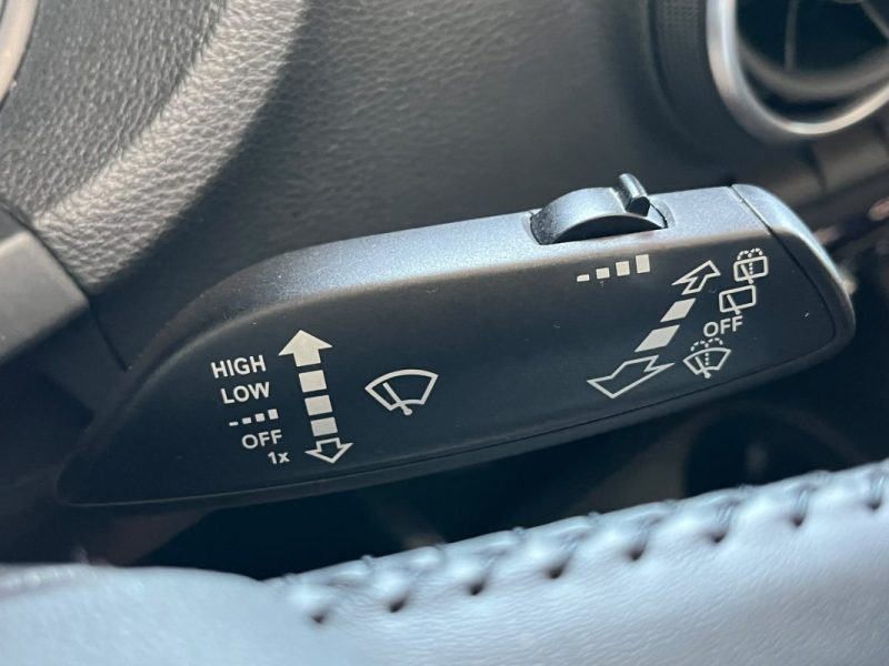 🚗 AUDI A3 1.6 TDI 110ch ⚙️ AMBITION LUXE 📡 Radars de recul ❄️ Climatisation