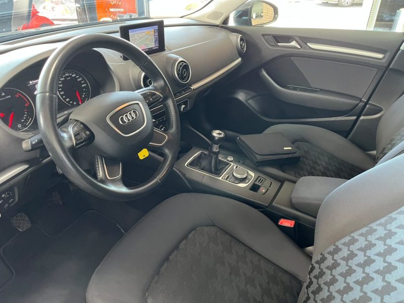 🚗 AUDI A3 1.6 TDI 110ch ⚙️ AMBITION LUXE 📡 Radars de recul ❄️ Climatisation