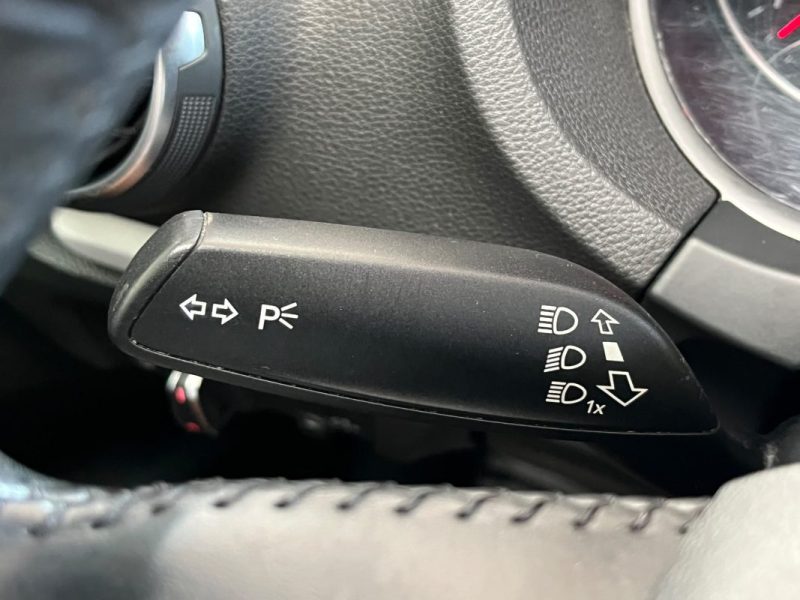 🚗 AUDI A3 1.6 TDI 110ch ⚙️ AMBITION LUXE 📡 Radars de recul ❄️ Climatisation