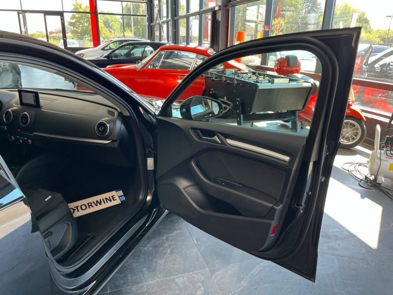 🚗 AUDI A3 1.6 TDI 110ch ⚙️ AMBITION LUXE 📡 Radars de recul ❄️ Climatisation