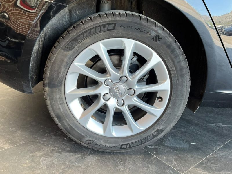 🚗 AUDI A3 1.6 TDI 110ch ⚙️ AMBITION LUXE 📡 Radars de recul ❄️ Climatisation