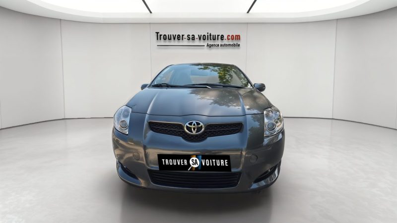 TOYOTA AURIS 90 D4D TERRA 2008 90 ch Climatisation