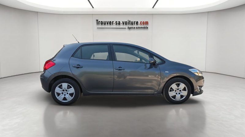 TOYOTA AURIS 90 D4D TERRA 2008 90 ch Climatisation