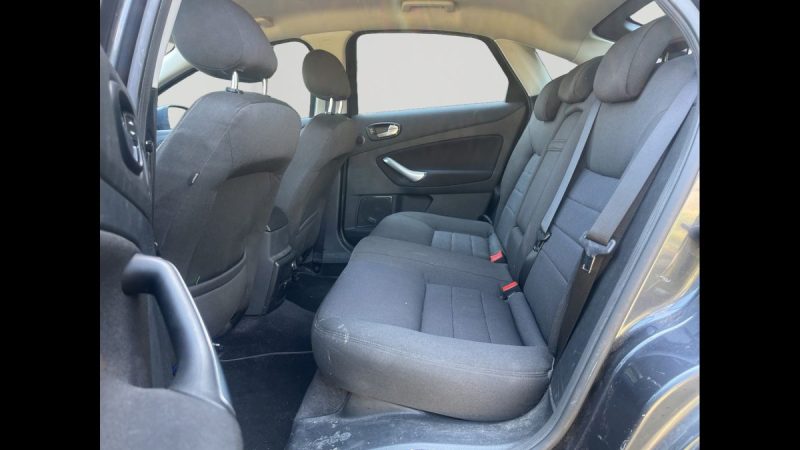 FORD MONDEO 2.3L ESSENCE TITANIUM BOITE AUTOMATIQUE 2007