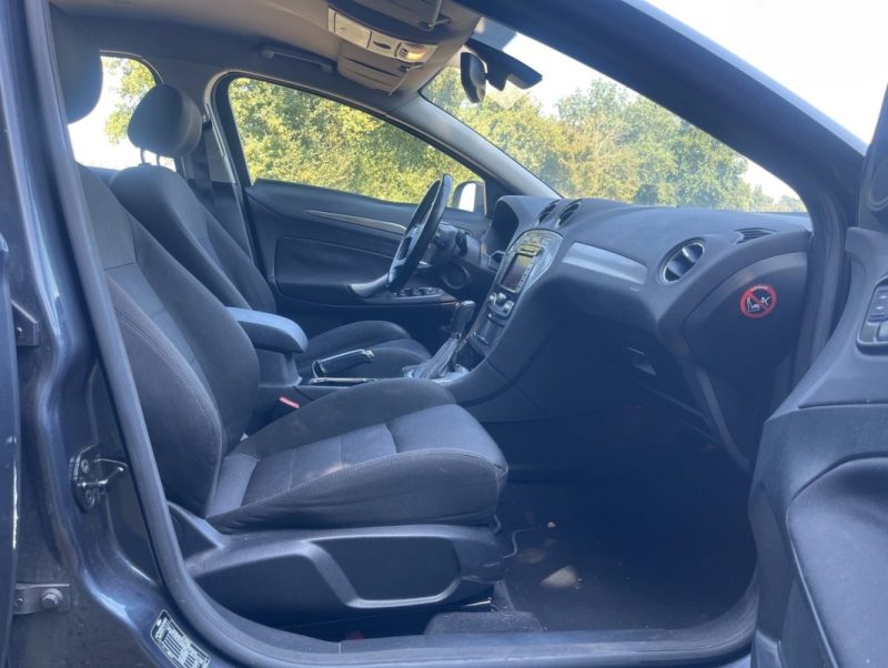 FORD MONDEO 2.3L ESSENCE TITANIUM BOITE AUTOMATIQUE 2007