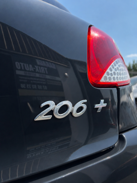 Peugeot 206+ 1.1i EMBRAYAGE ET DISTRIBUTION NEUF REVISION OK