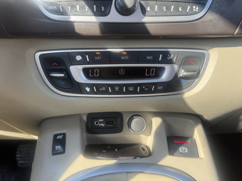 RENAULT SCENICIII 1.9 DCI 130 EXCEPTION 2011