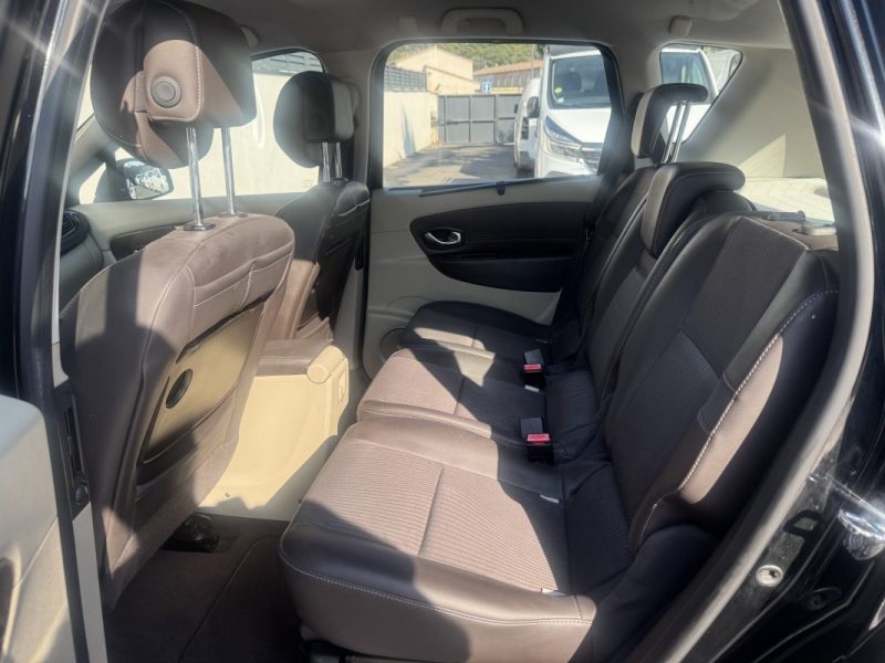 RENAULT SCENICIII 1.9 DCI 130 EXCEPTION 2011