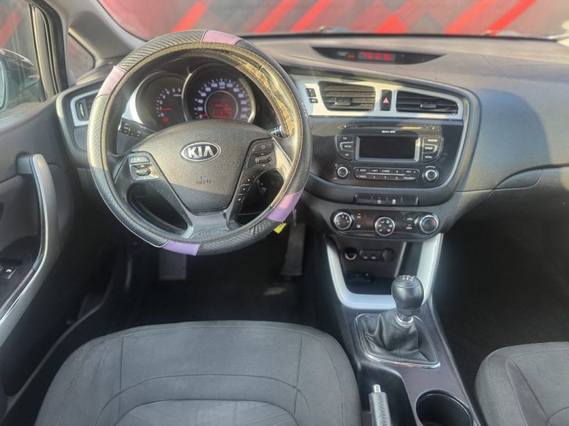 KIA CEE-D 1.4 CRDI 90 MOTION 2012