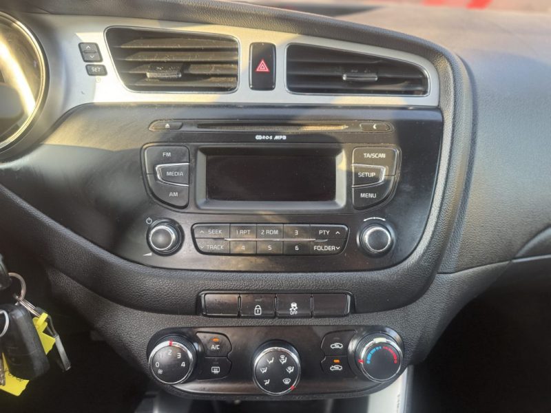 KIA CEE-D 1.4 CRDI 90 MOTION 2012