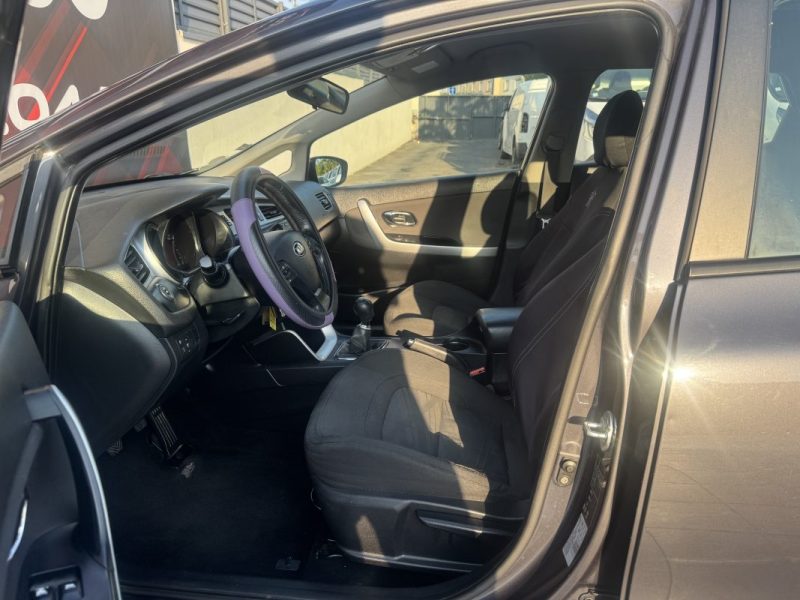 KIA CEE-D 1.4 CRDI 90 MOTION 2012