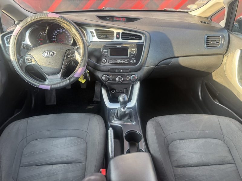 KIA CEE-D 1.4 CRDI 90 MOTION 2012