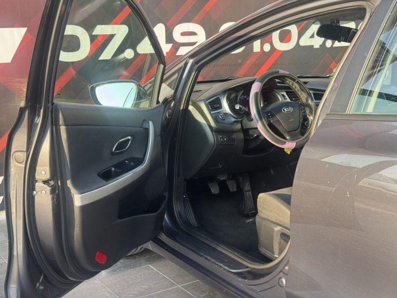 KIA CEE-D 1.4 CRDI 90 MOTION 2012