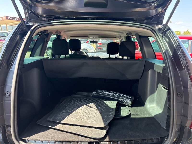 DACIA  DUSTER 1.5 DCI 110 LAUREATE 4X4 