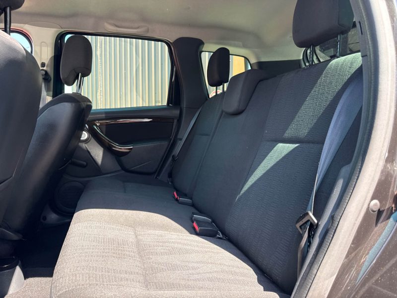DACIA  DUSTER 1.5 DCI 110 LAUREATE 4X4 