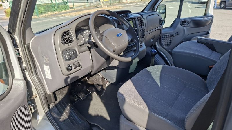 FORD TRANSIT PMR (Rampe accés) 2002 2.0L  126760kms 4 PLACES 