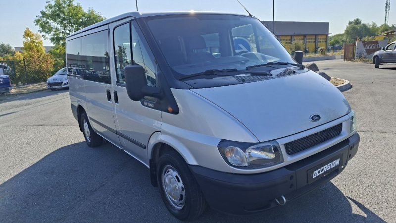 FORD TRANSIT PMR (Rampe accés) 2002 2.0L  126760kms 4 PLACES 