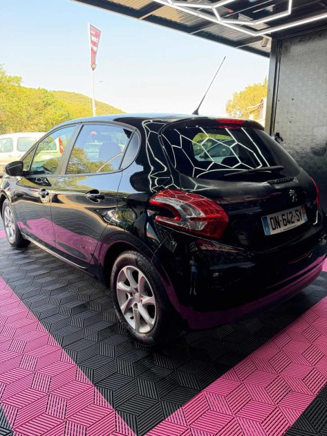Peugeot 208 1.2 VTi – Garantie 12 mois – Échange reprise possible