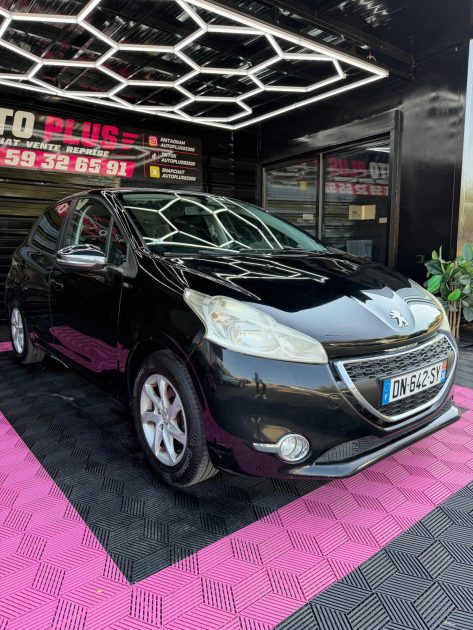 Peugeot 208 1.2 VTi – Garantie 12 mois – Échange reprise possible