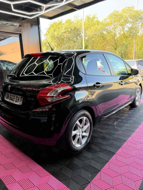 Peugeot 208 1.2 VTi – Garantie 12 mois – Échange reprise possible